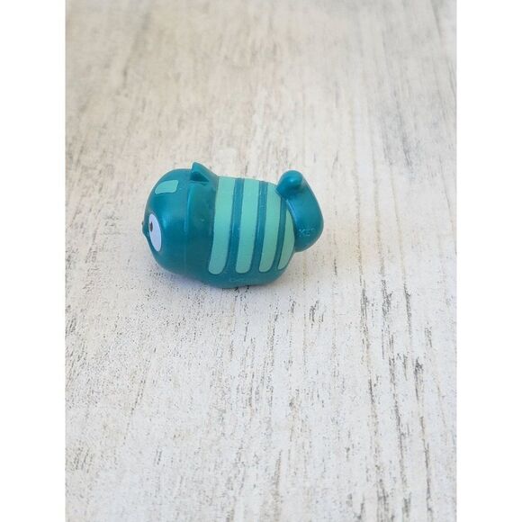 Hasbro lost kitties blue striped cat mini toy figure - Picture 2 of 4